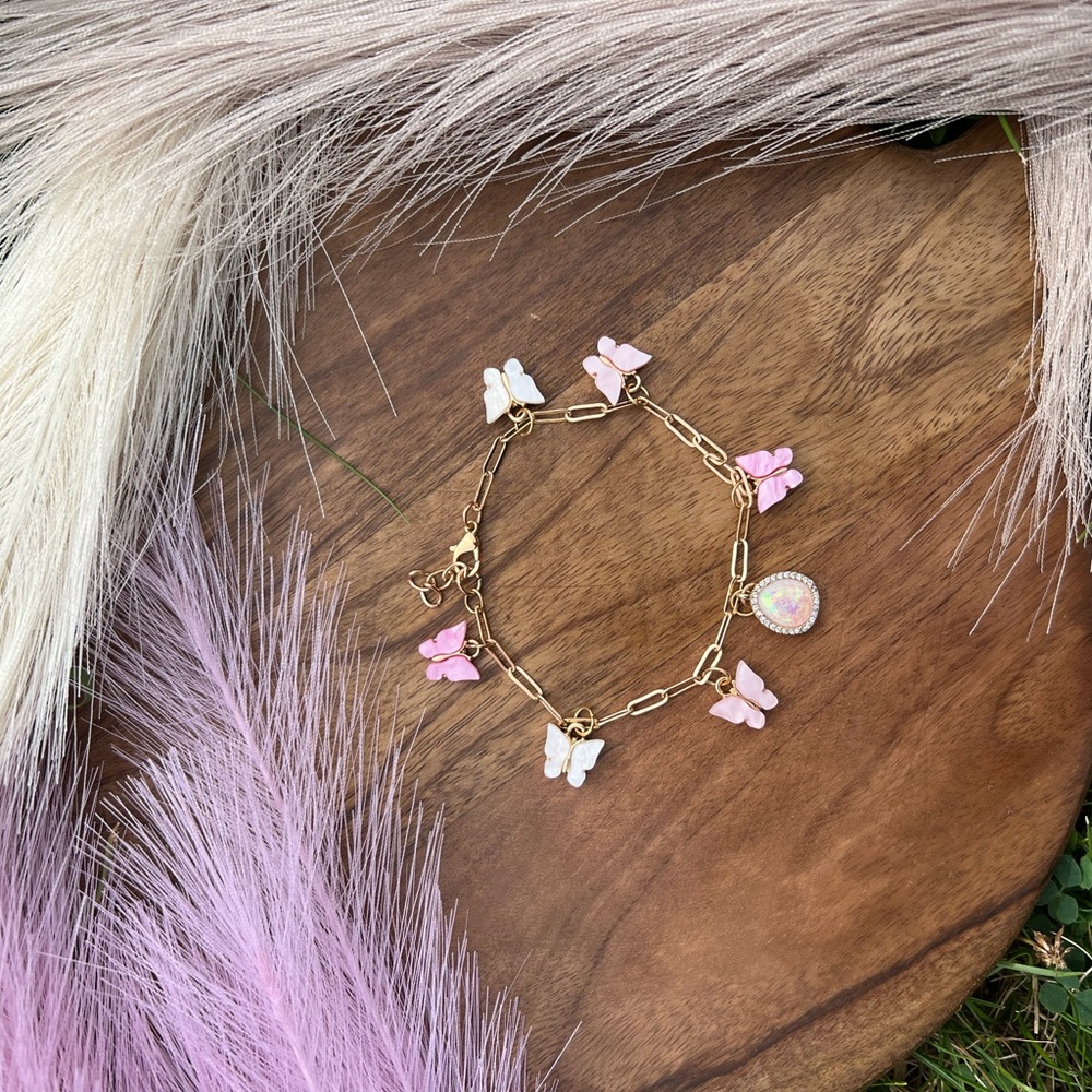 Gold link bracelet